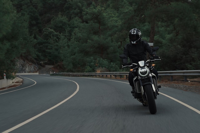 Marktanalyse der Motorradbranche: BWL-Ghostwriter helfen angehenden Unternehmern bei Forschung und Strategieentwicklung